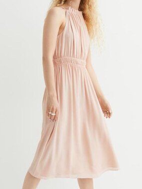 NWT H&M Powder Pink Smocked Halterneck Midi Dress - Size XS